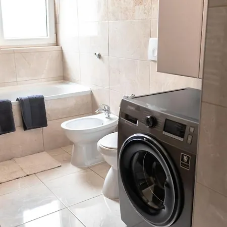 Apartment Urban Loft With Private Parking - Premiere Hospital