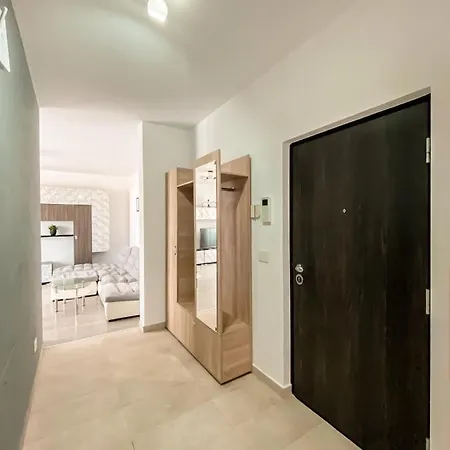 Urban Loft With Private Parking - Premiere Hospital Timisoara