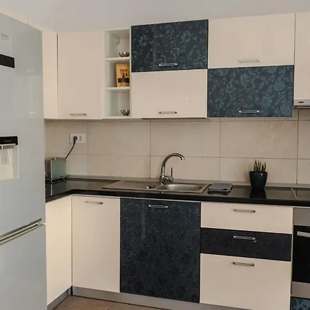 Apartment Urban Loft With Private Parking - Premiere Hospital