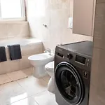 Apartment Urban Loft With Private Parking - Premiere Hospital