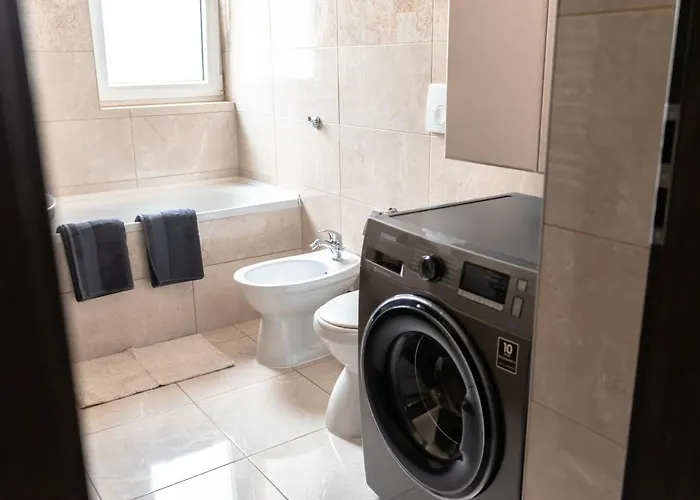 Apartment Urban Loft With Private Parking - Premiere Hospital