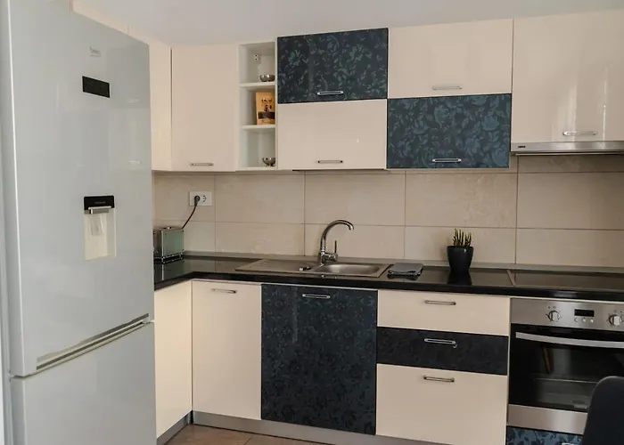 Apartment Urban Loft With Private Parking - Premiere Hospital